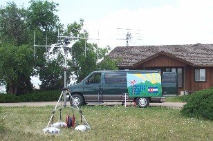 K0RZ'a antennas with backup van